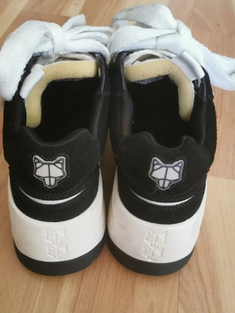 Naked Wolfe Platform Sneaker Black and White (US 6.5) - Picture 3 of 3